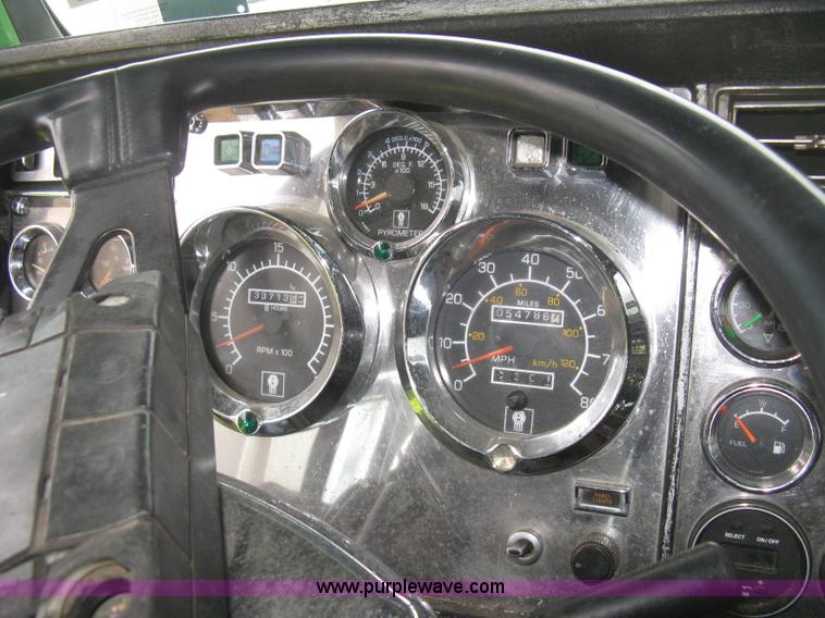 image for item H9352 1997 Kenworth W900 S-Class Severe Duty semi truck