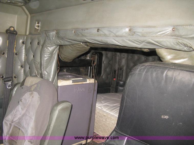 image for item H9352 1997 Kenworth W900 S-Class Severe Duty semi truck