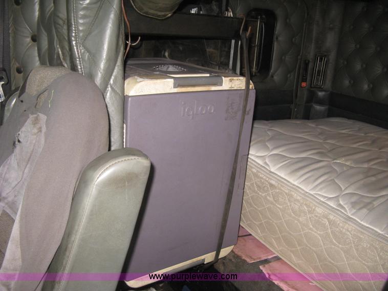 image for item H9352 1997 Kenworth W900 S-Class Severe Duty semi truck