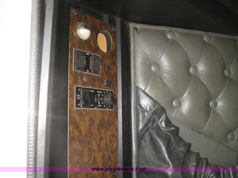 image for item H9352 1997 Kenworth W900 S-Class Severe Duty semi truck