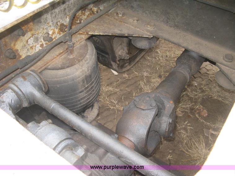 image for item H9352 1997 Kenworth W900 S-Class Severe Duty semi truck