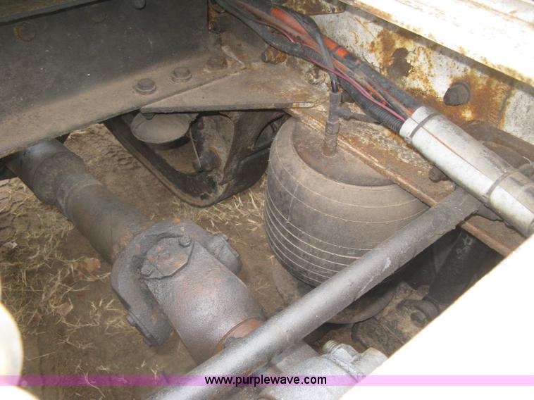 image for item H9352 1997 Kenworth W900 S-Class Severe Duty semi truck