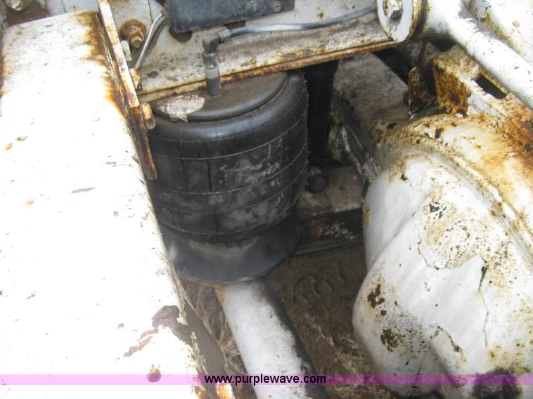 image for item H9352 1997 Kenworth W900 S-Class Severe Duty semi truck