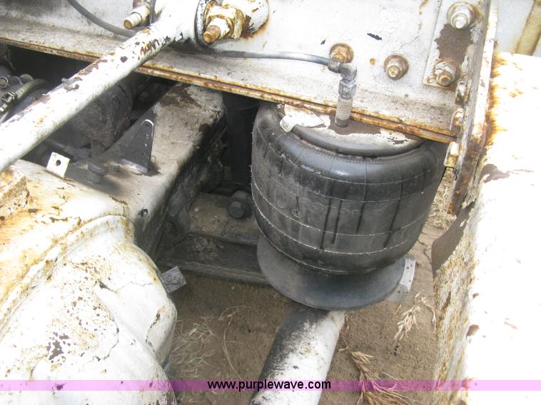 image for item H9352 1997 Kenworth W900 S-Class Severe Duty semi truck