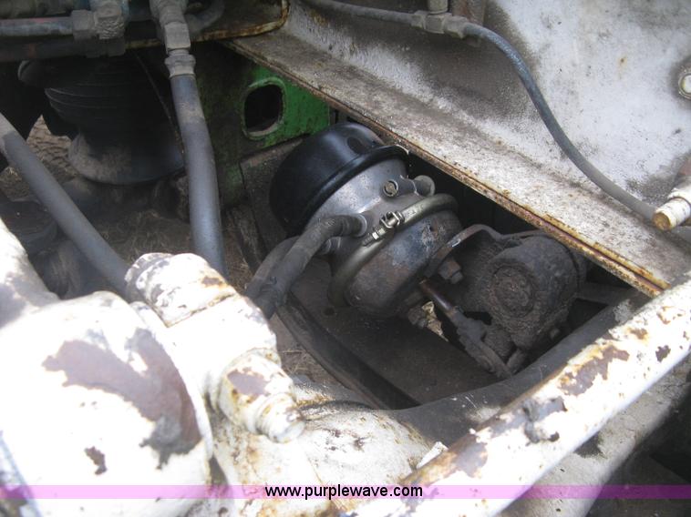 image for item H9352 1997 Kenworth W900 S-Class Severe Duty semi truck