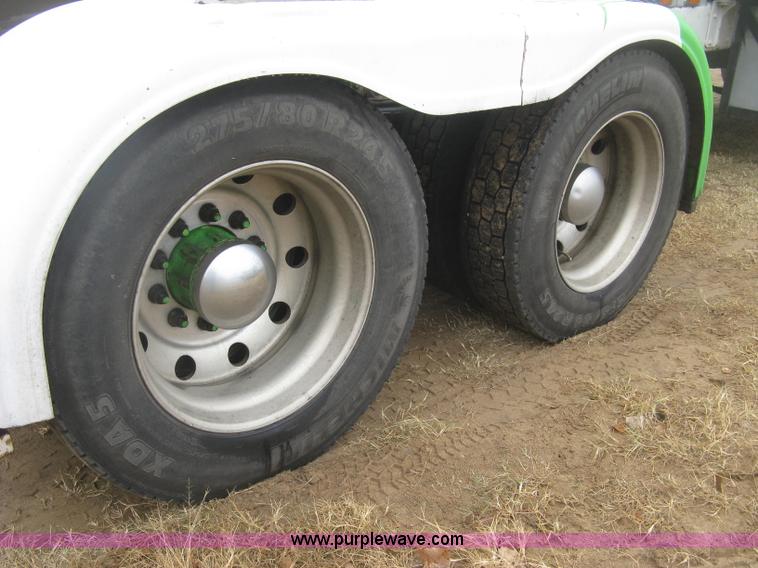 image for item H9352 1997 Kenworth W900 S-Class Severe Duty semi truck