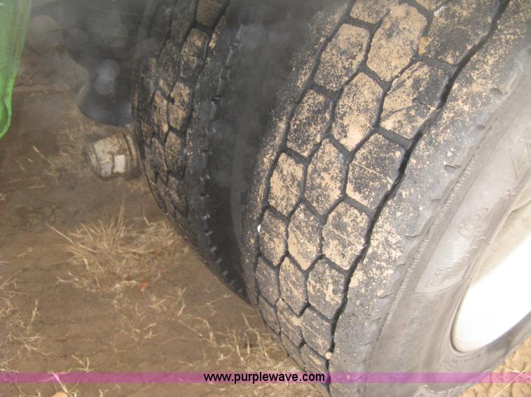 image for item H9352 1997 Kenworth W900 S-Class Severe Duty semi truck