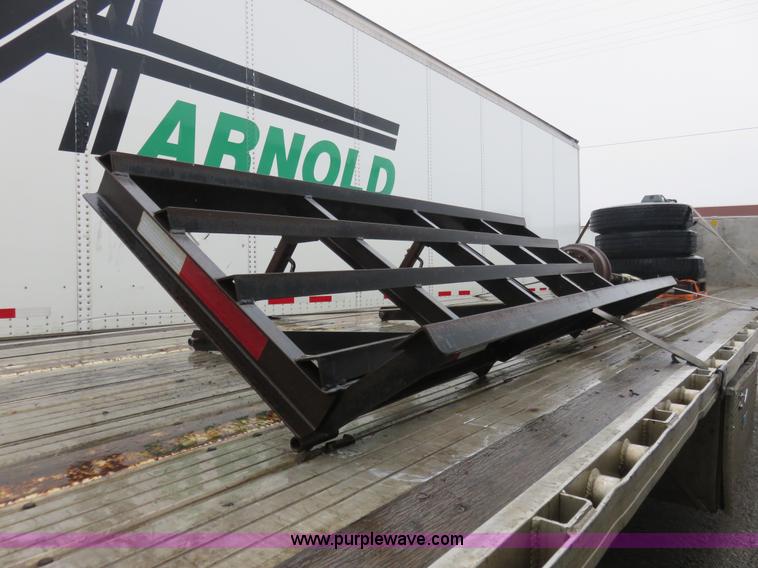 image for item I2394 1999 Transcraft Eagle spread axle flatbed trailer