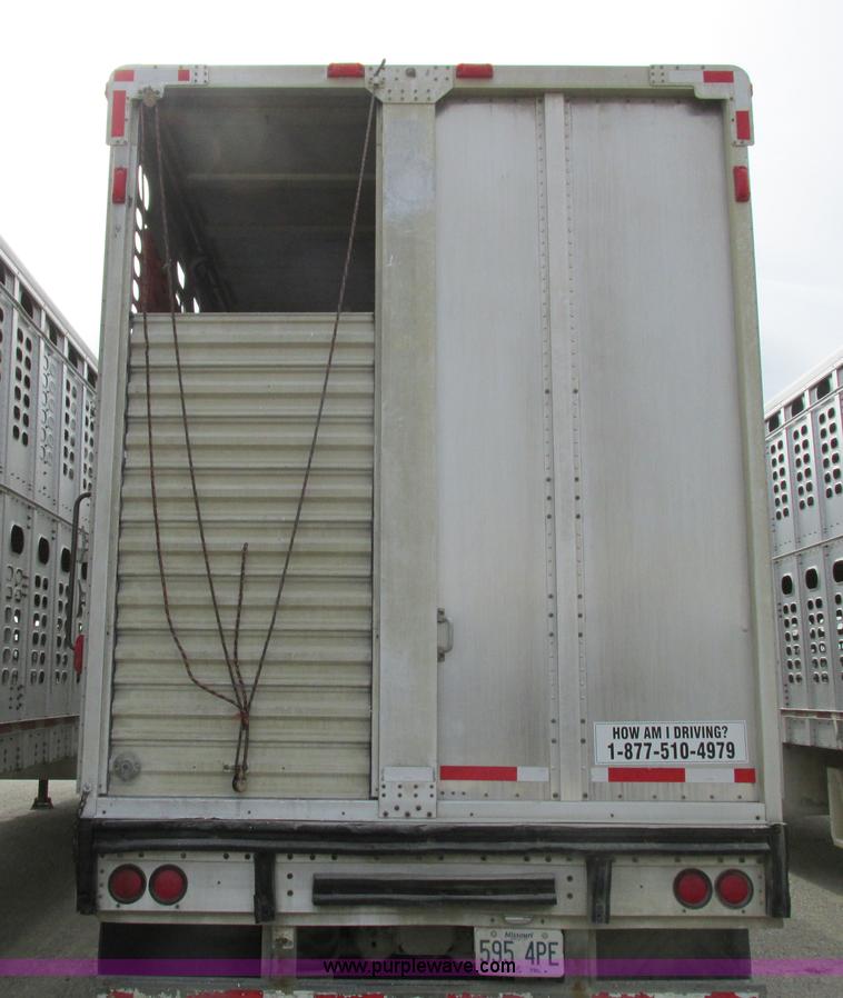 image for item I8886 1999 Wilson PSDCL-302P aluminum livestock trailer