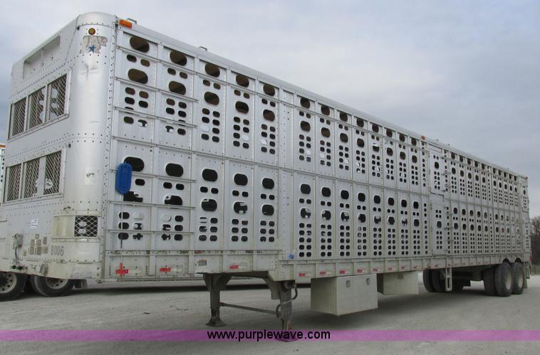 image for item I8889 2001 Wilson PSAL-303P aluminum livestock trailer