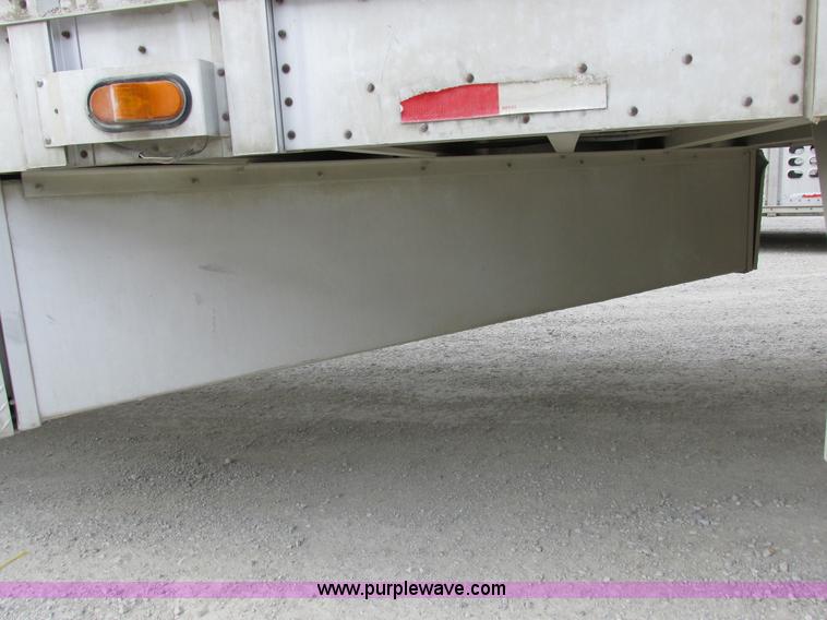 image for item I8889 2001 Wilson PSAL-303P aluminum livestock trailer
