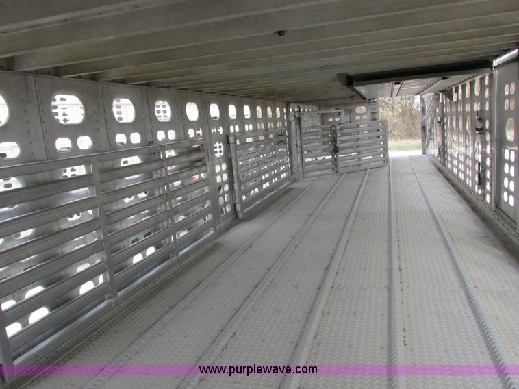 image for item I8889 2001 Wilson PSAL-303P aluminum livestock trailer