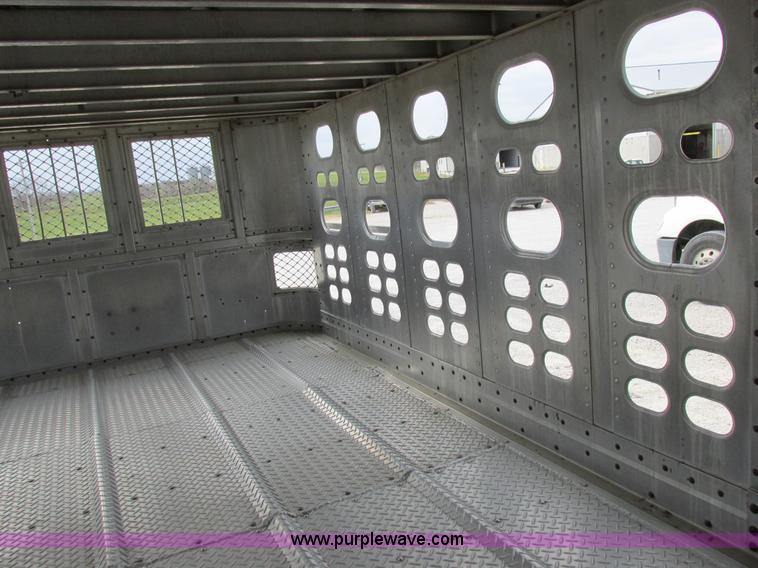 image for item I8889 2001 Wilson PSAL-303P aluminum livestock trailer