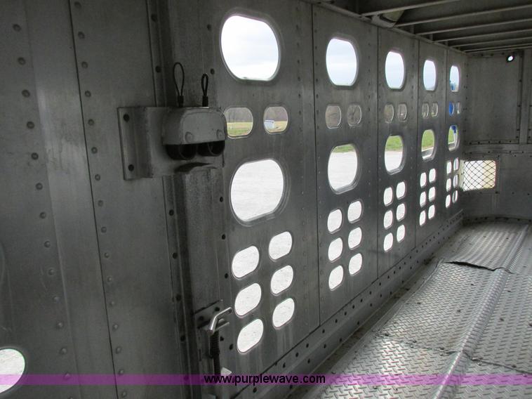 image for item I8889 2001 Wilson PSAL-303P aluminum livestock trailer