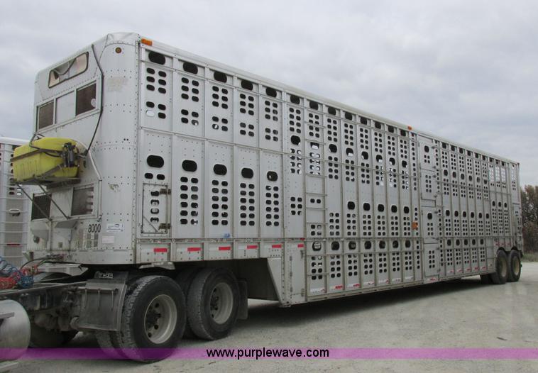 image for item I8890 1999 Wilson PSAL-303P aluminum livestock trailer