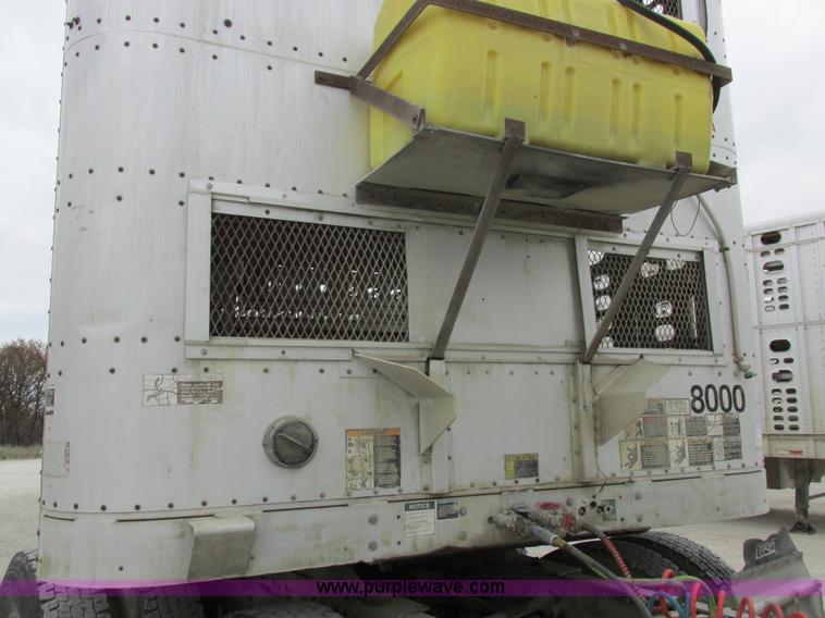 image for item I8890 1999 Wilson PSAL-303P aluminum livestock trailer