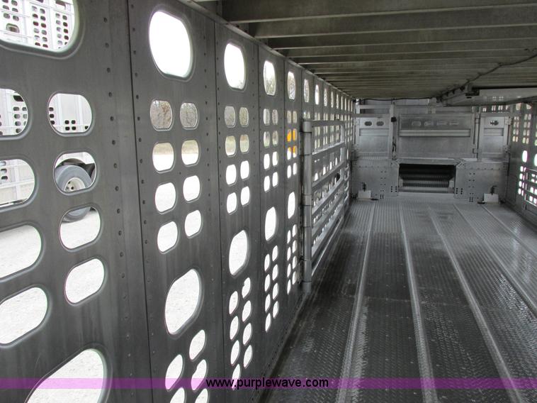 image for item I8890 1999 Wilson PSAL-303P aluminum livestock trailer