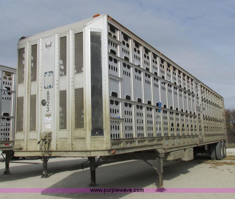 image for item I8891 2006 Barrett aluminum livestock trailer