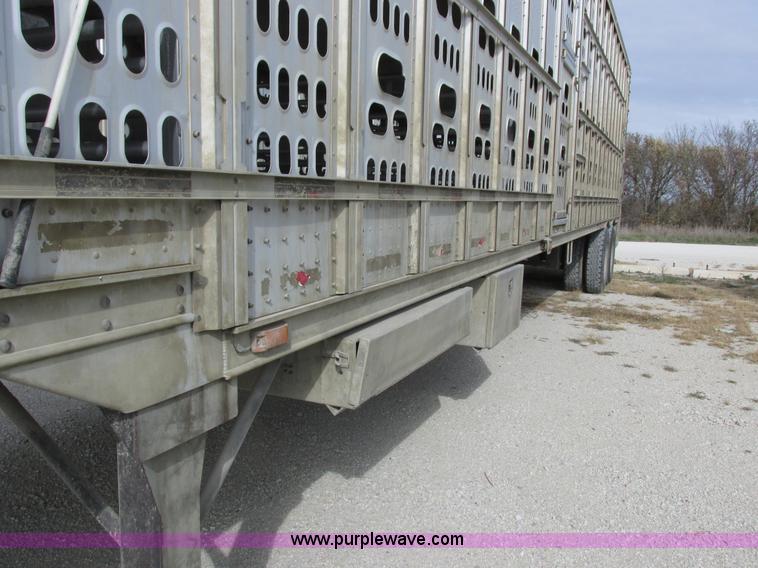 image for item I8891 2006 Barrett aluminum livestock trailer