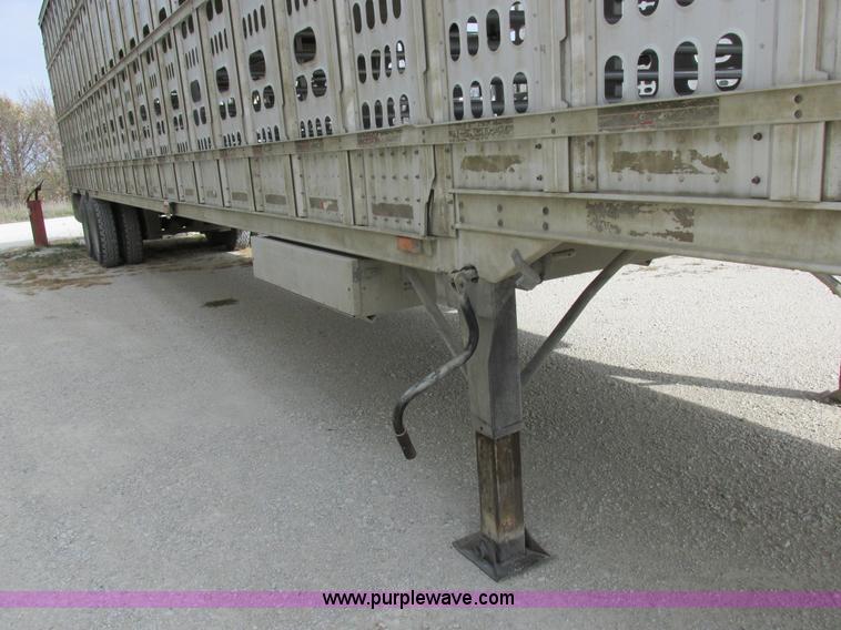 image for item I8891 2006 Barrett aluminum livestock trailer
