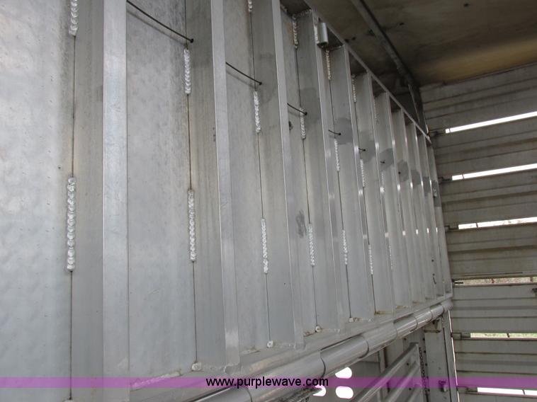 image for item I8891 2006 Barrett aluminum livestock trailer