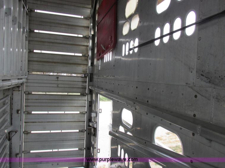 image for item I8891 2006 Barrett aluminum livestock trailer