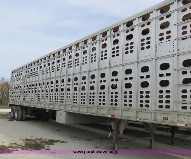 image for item I8894 2000 Wilson PSAL-303P aluminum livestock trailer