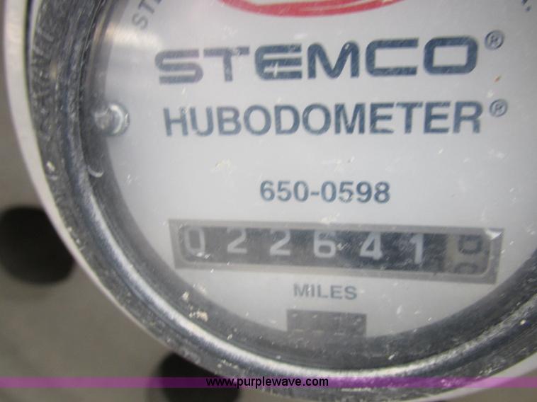 image for item I8894 2000 Wilson PSAL-303P aluminum livestock trailer