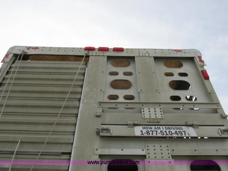 image for item I8894 2000 Wilson PSAL-303P aluminum livestock trailer