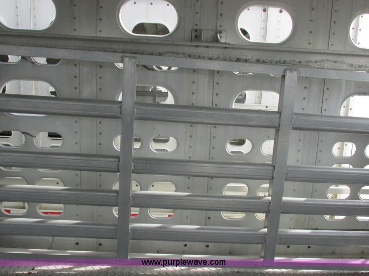 image for item I8894 2000 Wilson PSAL-303P aluminum livestock trailer