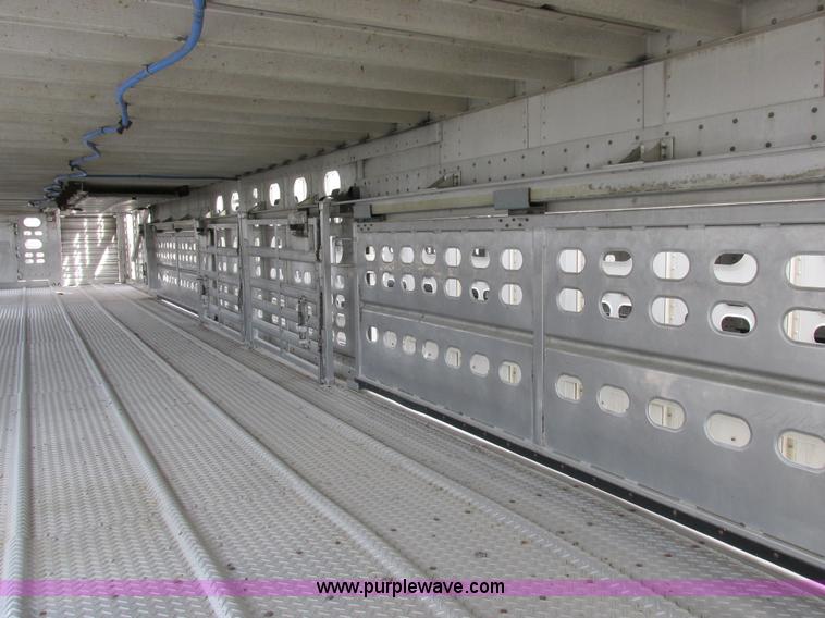 image for item I8894 2000 Wilson PSAL-303P aluminum livestock trailer