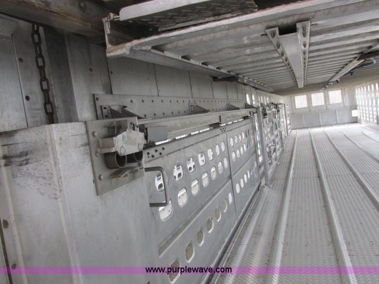 image for item I8894 2000 Wilson PSAL-303P aluminum livestock trailer