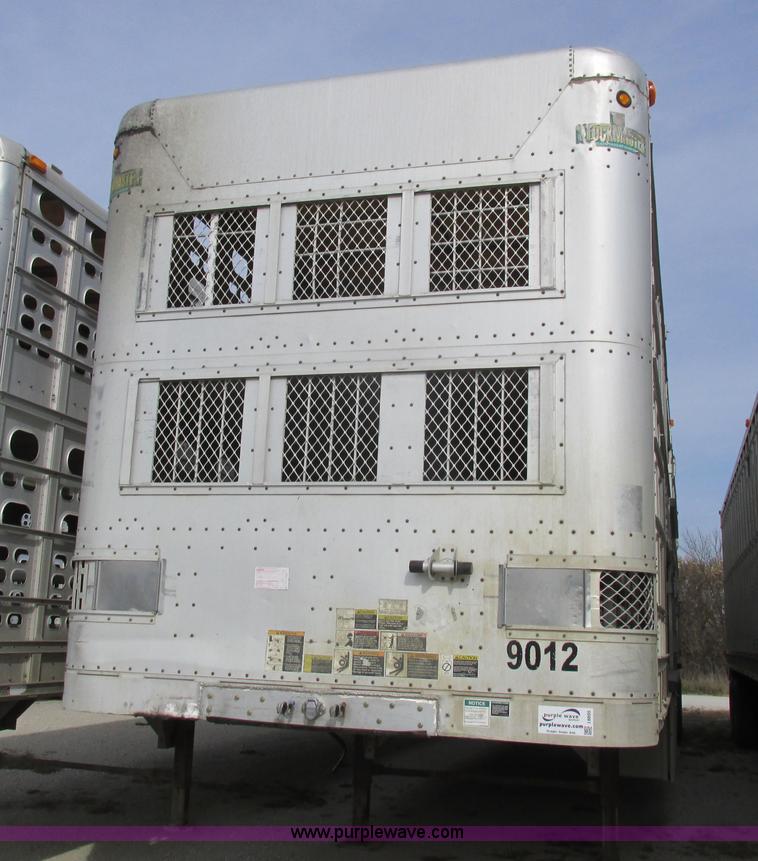 image for item I8895 2001 Wilson PSAL-303P aluminum livestock trailer