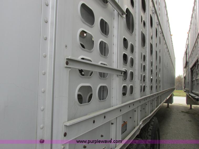 image for item I8895 2001 Wilson PSAL-303P aluminum livestock trailer