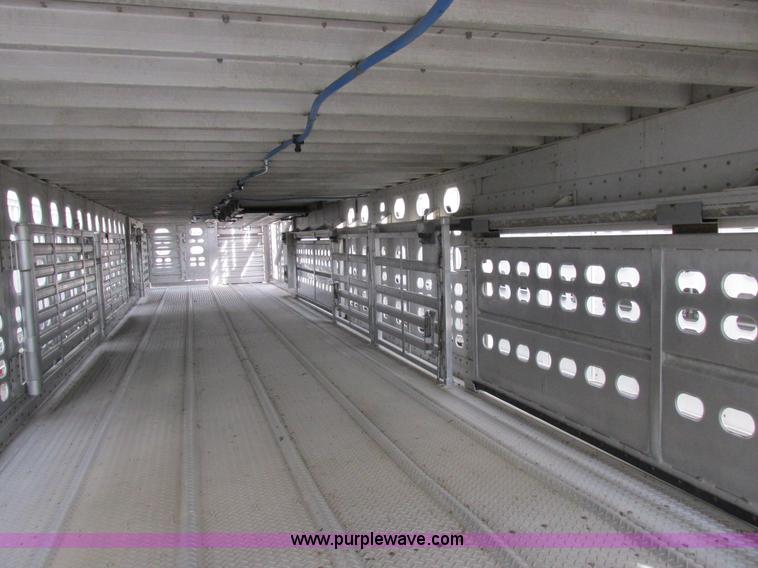 image for item I8895 2001 Wilson PSAL-303P aluminum livestock trailer