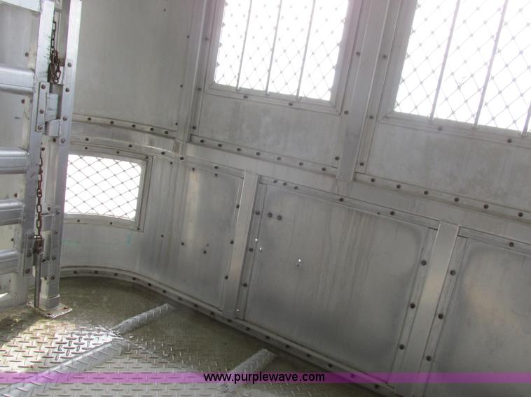 image for item I8895 2001 Wilson PSAL-303P aluminum livestock trailer