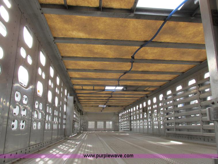 image for item I8895 2001 Wilson PSAL-303P aluminum livestock trailer