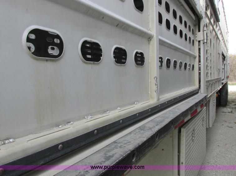 image for item I8895 2001 Wilson PSAL-303P aluminum livestock trailer