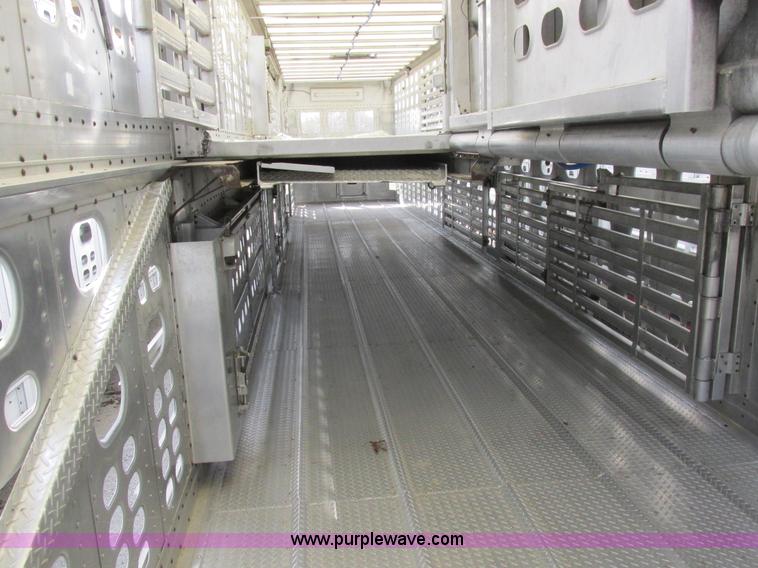 image for item I8896 2001 Wilson PSAL-303P aluminum livestock trailer