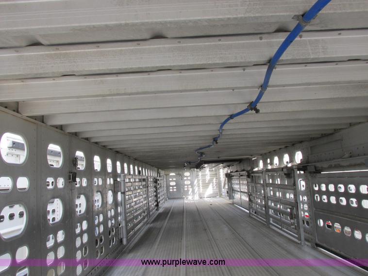 image for item I8896 2001 Wilson PSAL-303P aluminum livestock trailer