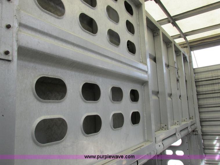 image for item I8896 2001 Wilson PSAL-303P aluminum livestock trailer