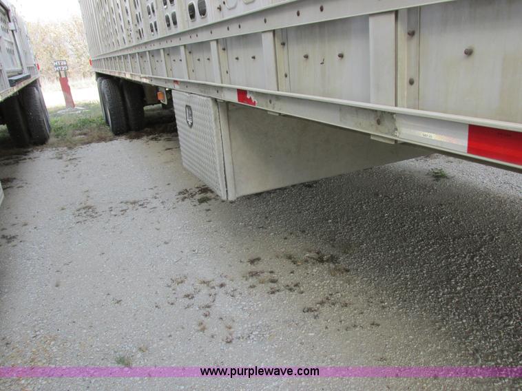 image for item I8897 2001 Wilson PSAL-303P aluminum livestock trailer