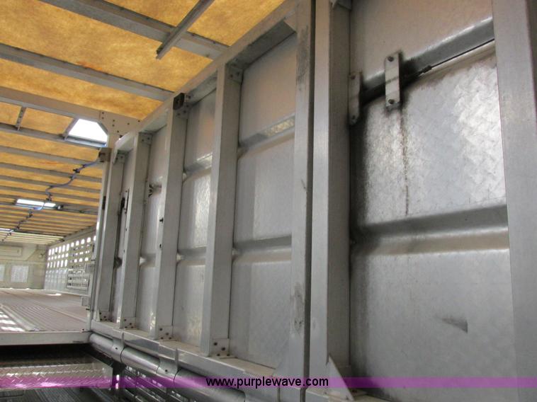 image for item I8897 2001 Wilson PSAL-303P aluminum livestock trailer