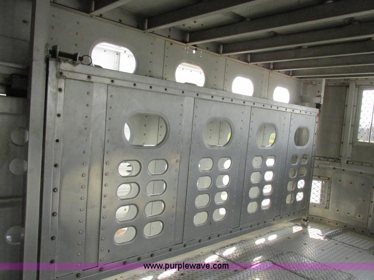 image for item I8897 2001 Wilson PSAL-303P aluminum livestock trailer