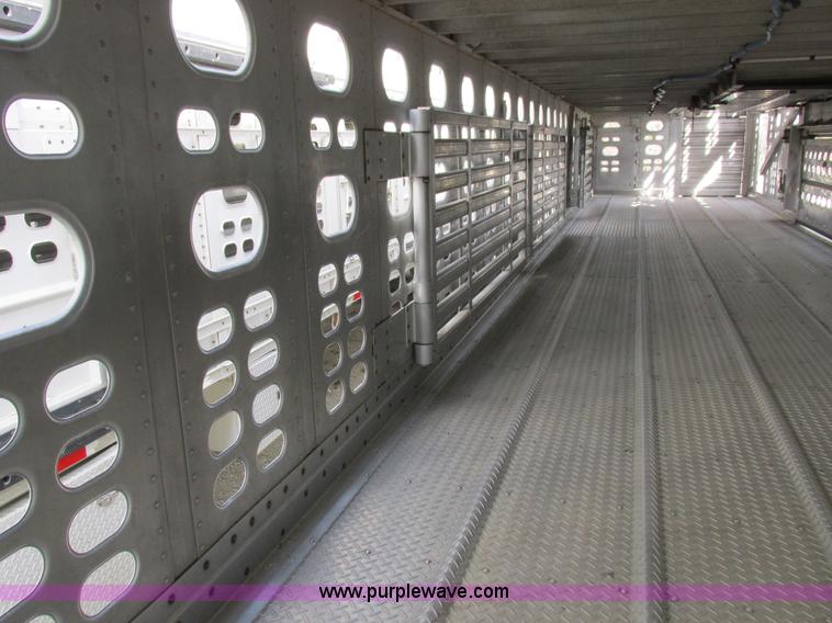 image for item I8897 2001 Wilson PSAL-303P aluminum livestock trailer