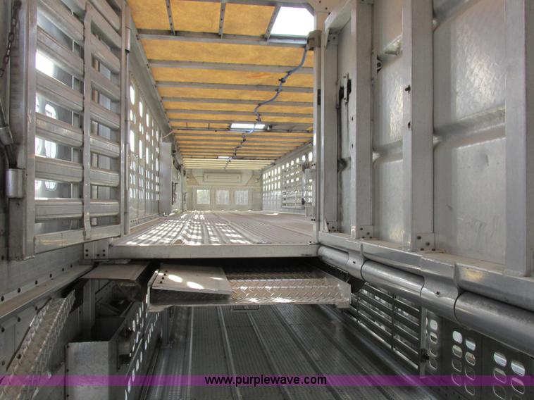 image for item I8897 2001 Wilson PSAL-303P aluminum livestock trailer