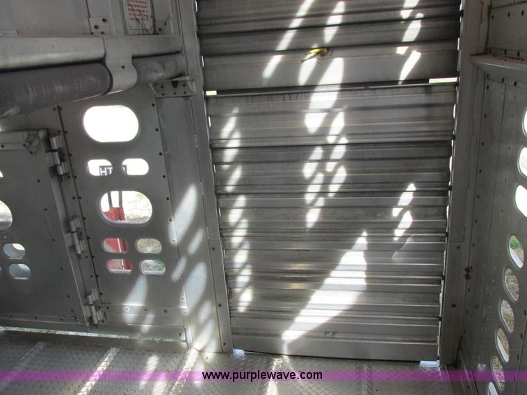 image for item I8897 2001 Wilson PSAL-303P aluminum livestock trailer