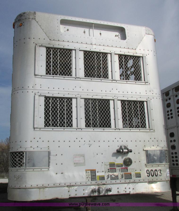 image for item I8898 2001 Wilson PSAL-303P aluminum livestock trailer