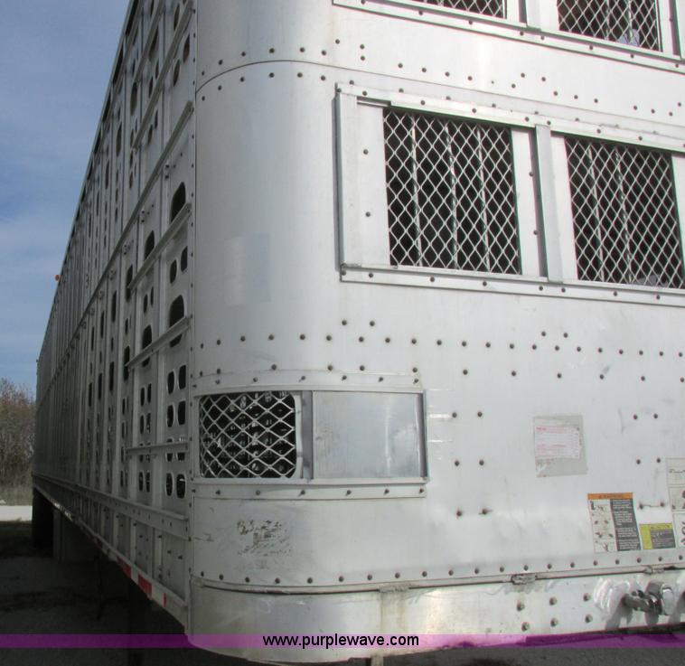 image for item I8898 2001 Wilson PSAL-303P aluminum livestock trailer