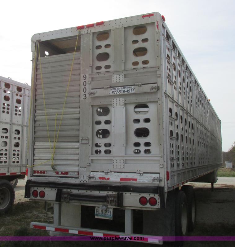 image for item I8898 2001 Wilson PSAL-303P aluminum livestock trailer